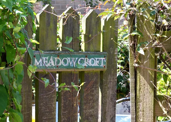 3 Bed In Whitby Oc-r045 *